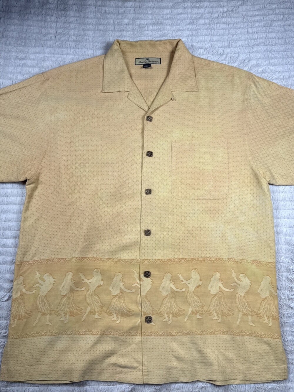 Tommy Bahama Shirt Mens Medium 100% Silk Hawaiian Yellow Hula Girls Short Sleeve